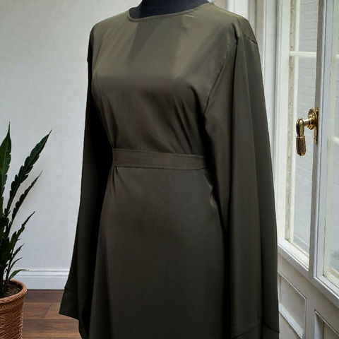 Plain Closed Crepe Abaya