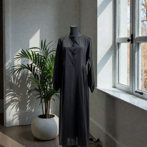 Crep Abaya - Middle Buttons
